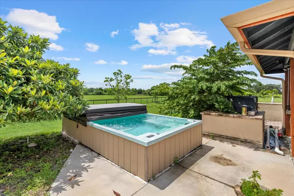 Bradenton, FL 34211-7403,6805 225th St E