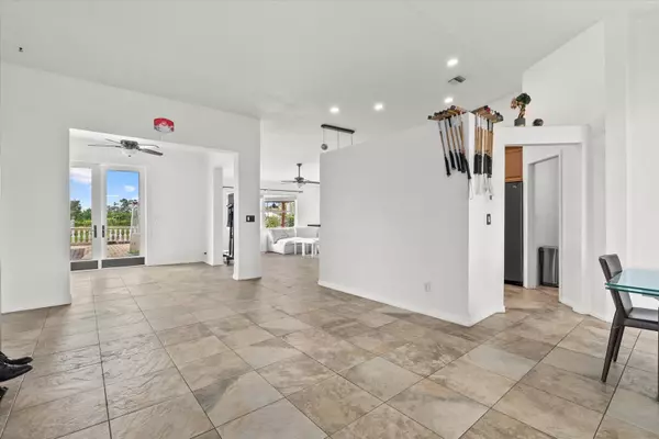 Bradenton, FL 34211-7403,6805 225th St E