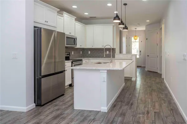 11737 BROOKSIDE DR, Bradenton, FL 34211