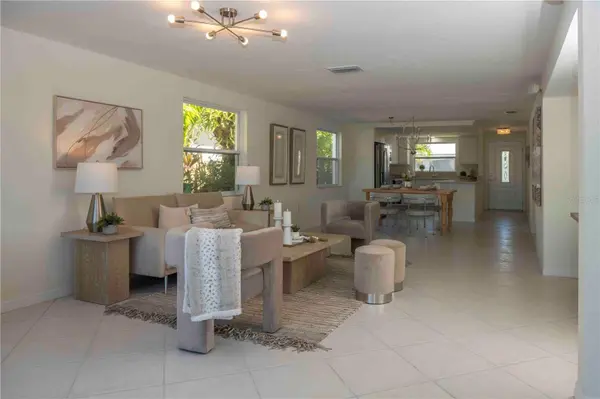 563 SPANISH DR S, Longboat Key, FL 34228