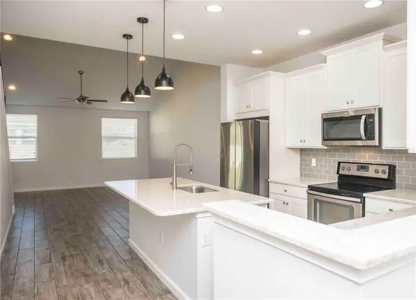 11737 BROOKSIDE DR, Bradenton, FL 34211