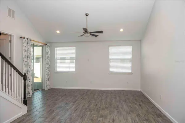 11737 BROOKSIDE DR, Bradenton, FL 34211