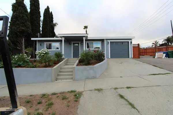 2839 Emerald DR, Oceanside, CA 92056