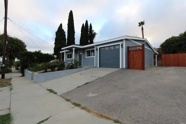 2839 Emerald DR, Oceanside, CA 92056