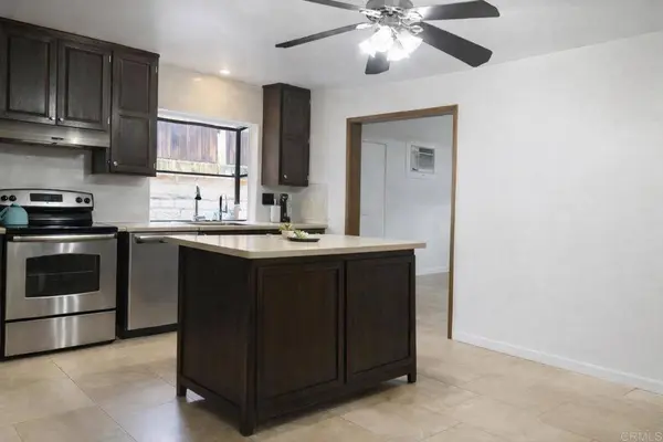 1449 Granger AVE, Escondido, CA 92027