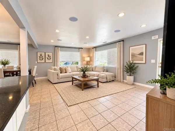 609 Spires ST, Vista, CA 92083