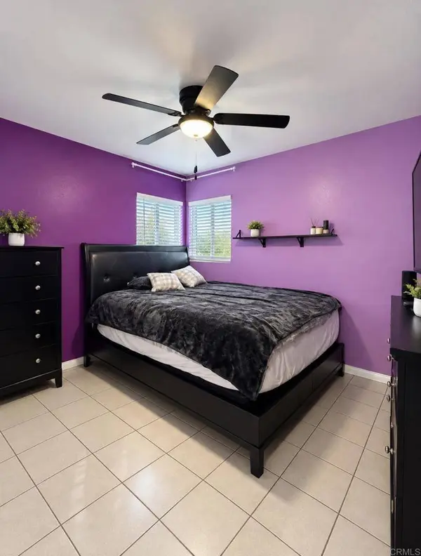609 Spires ST, Vista, CA 92083