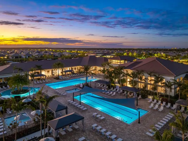 A Buyer’s Guide to Valencia 55+ Communities in Palm Beach County