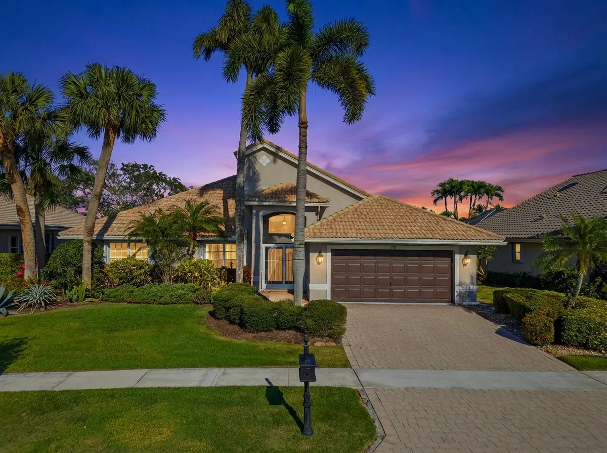 7170 Falls Rd E, Boynton Beach, FL 33437-6329