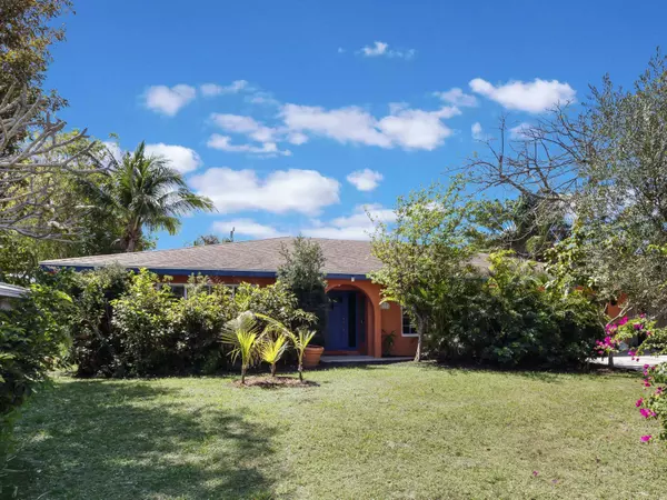 718 SW 27th PL, Boynton Beach, FL 33435