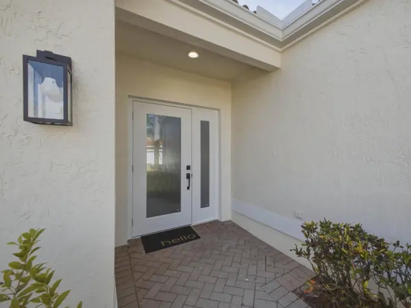 9512 HONEYBELL CIR, Boynton Beach, FL 33437