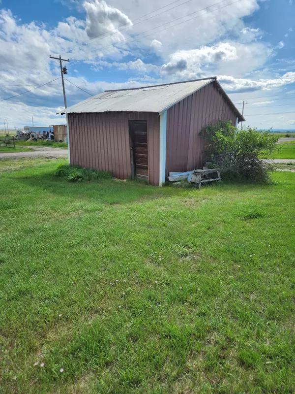 Winnett, MT 59087,313 S Teigen Ave