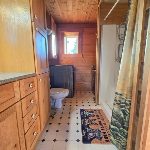 210 Friendspring RD, Whitehall, MT 59759