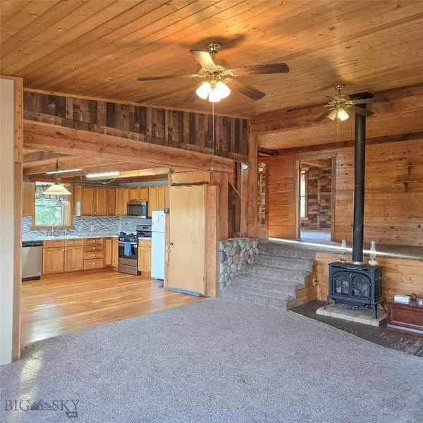 210 Friend Spring RD, Whitehall, MT 59759