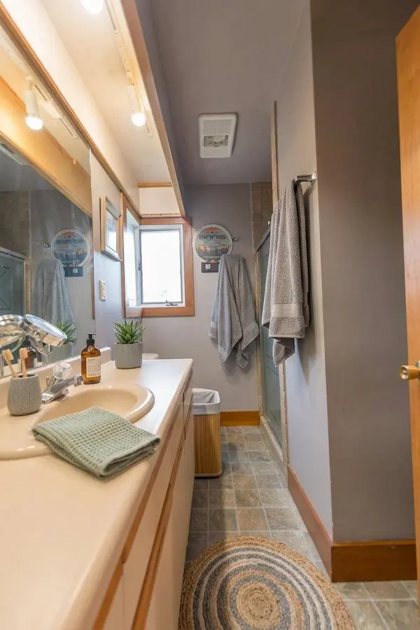 1 Carkeek LN, Cameron, MT 59720