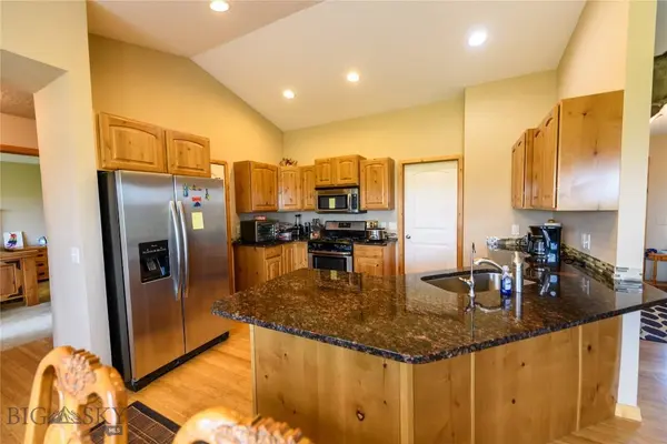 130 Christine LN, Dillon, MT 59725