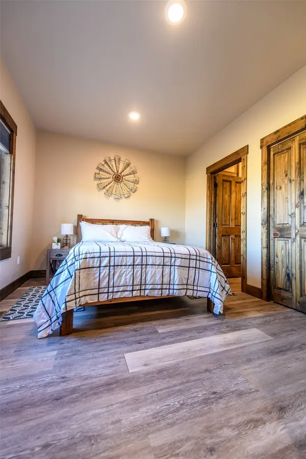 28 Bobcat TRL, Ennis, MT 59729