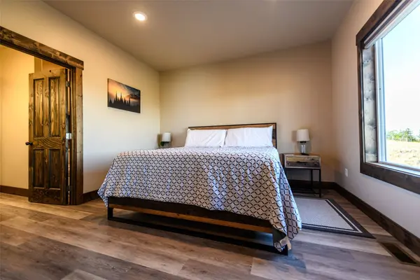 28 Bobcat TRL, Ennis, MT 59729