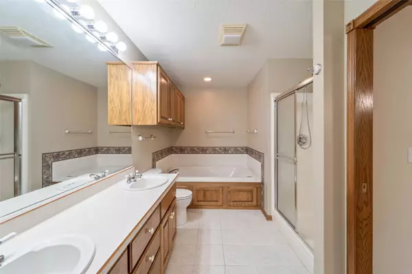 908 NW Irvinedale Drive, Ankeny, IA 50023