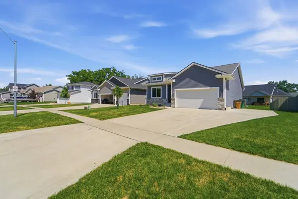 205 Deer Haven Street, Polk City, IA 50226