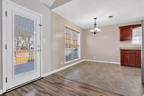 3714 Nadia Dr, Clarksville, TN 37040