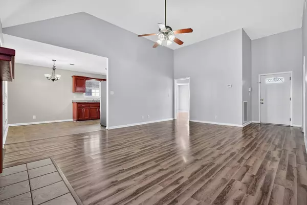 3714 Nadia Dr, Clarksville, TN 37040