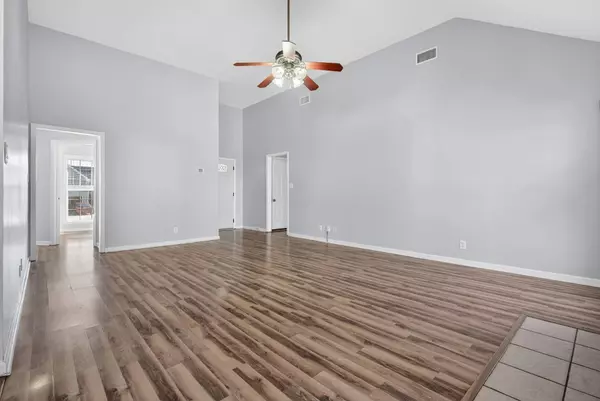 3714 Nadia Dr, Clarksville, TN 37040