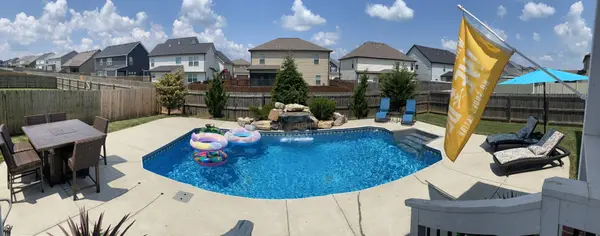 1350 Millet Dr, Clarksville, TN 37040