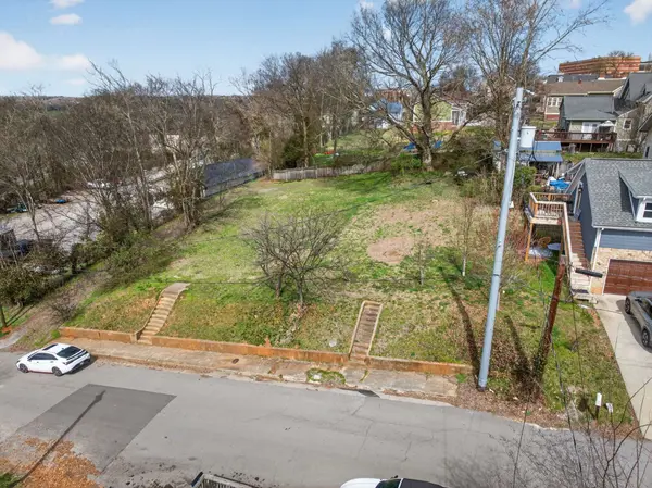 65 W Washington St, Clarksville, TN 37040