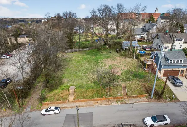 65 W Washington St, Clarksville, TN 37040