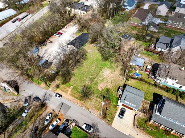 65 W Washington St, Clarksville, TN 37040