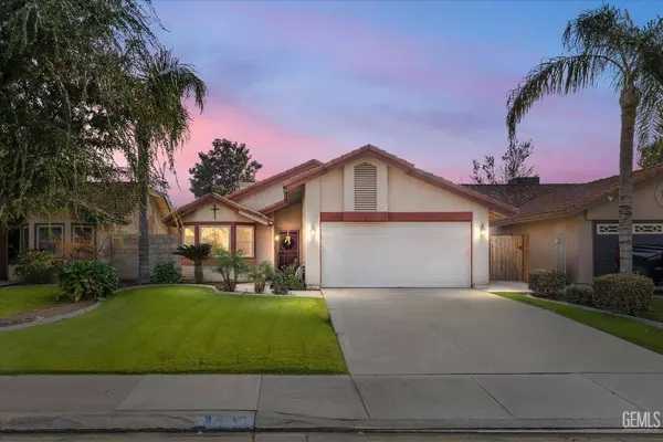 9909 Cimarron Trails Drive, Bakersfield, CA 93311
