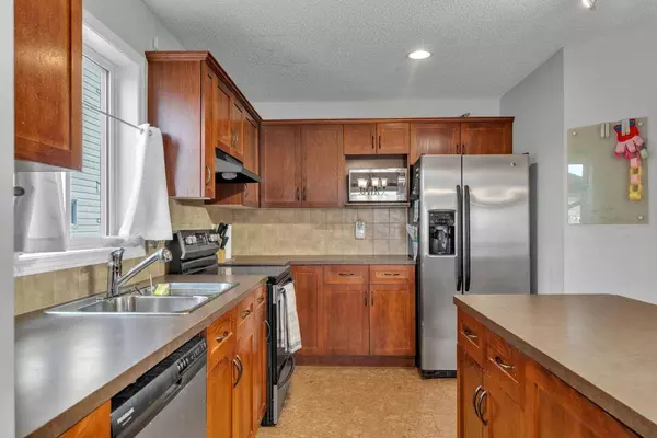 13 Morningside Bay SW, Airdrie, AB T4B0K6