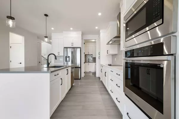 508 Baywater MNR SW, Airdrie, AB T4B 0A7