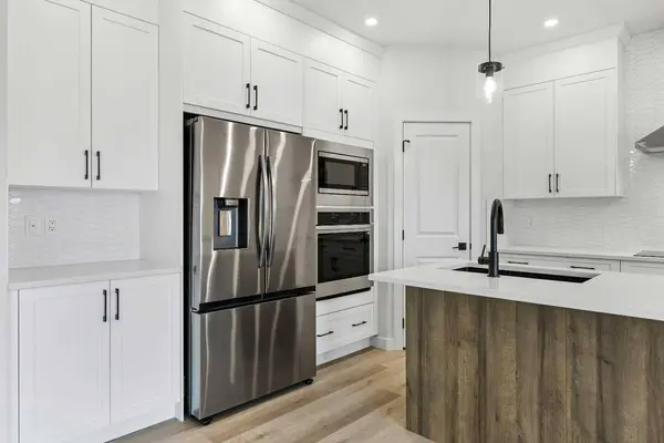 3672 Bayside BLVD SW, Airdrie, AB T4B 5R6