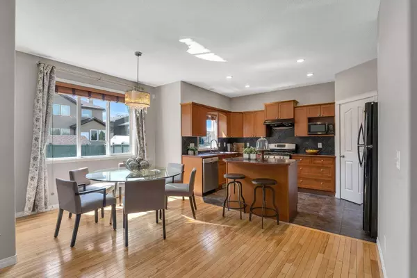 2139 Luxstone BLVD SW, Airdrie, AB T4B 0A5