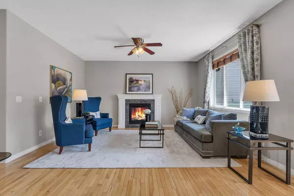 2139 Luxstone BLVD SW, Airdrie, AB T4B 0A5