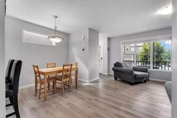 215 Windford CRES SW, Airdrie, AB T4B 5E5