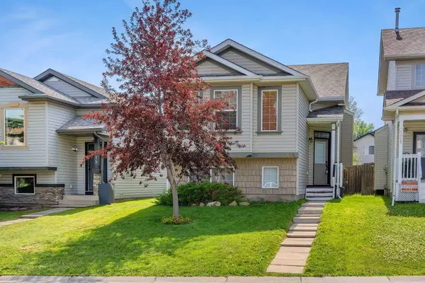 115 Covehaven CT NE, Calgary, AB T3K 5W6