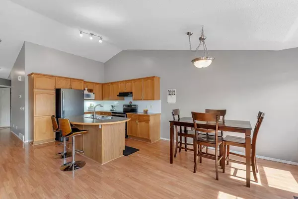 115 Covehaven CT NE, Calgary, AB T3K 5W6