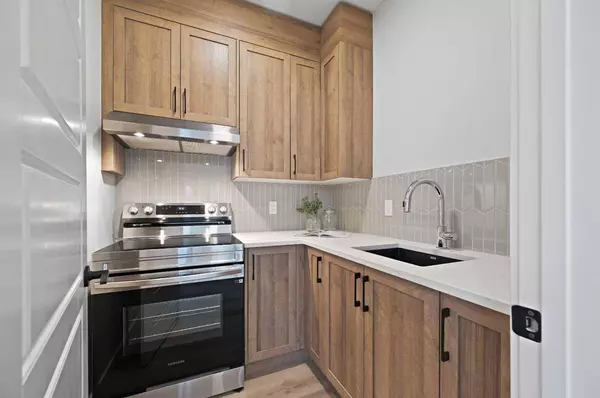 564 Baywater MNR SW, Airdrie, AB T4B 3V5