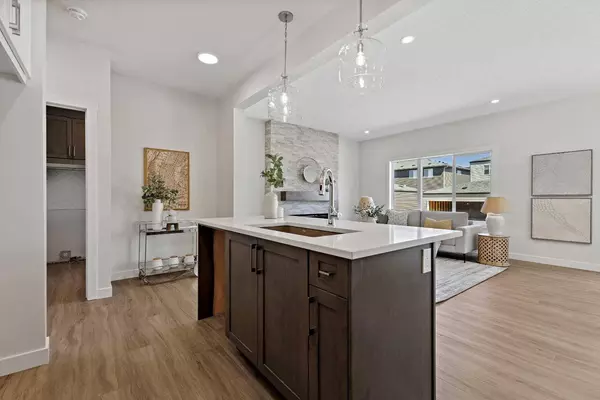 610 Bayview LN SW, Airdrie, AB T4B 5M4