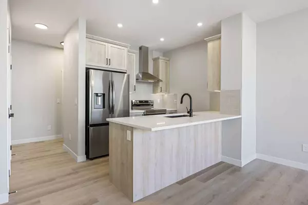 2194 Bayview DR SW, Airdrie, AB T4B 5N4