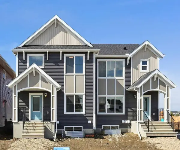 351 Fireside DR, Cochrane, AB T4C 3J1