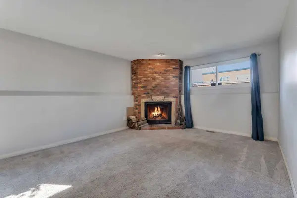 3314 Centre ST NE #2, Calgary, AB T2E 2X8