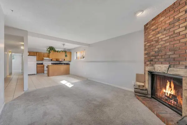 3314 Centre ST NE #2, Calgary, AB T2E 2X8