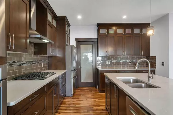 714 Canoe AVE SW, Airdrie, AB T4B 3K5