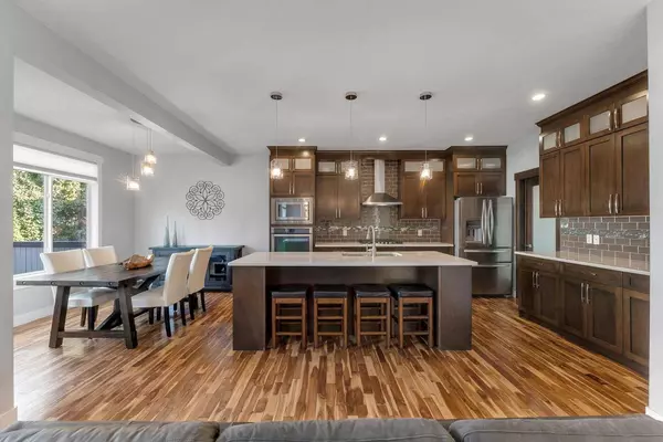 714 Canoe AVE SW, Airdrie, AB T4B 3K5