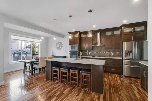 714 Canoe AVE SW, Airdrie, AB T4B 3K5