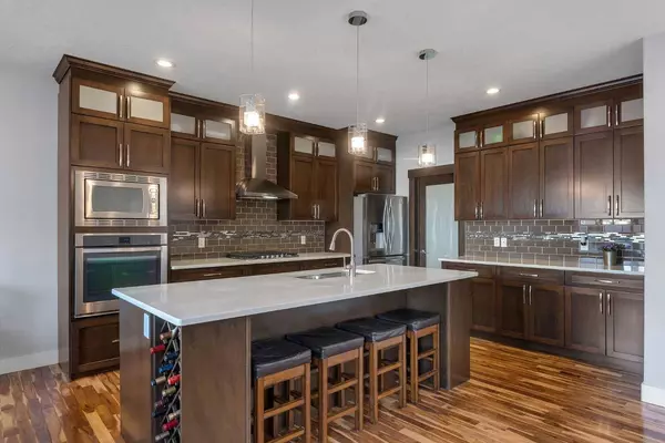 714 Canoe AVE SW, Airdrie, AB T4B 3K5